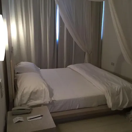 Methis & Ξενοδοχείο 4*