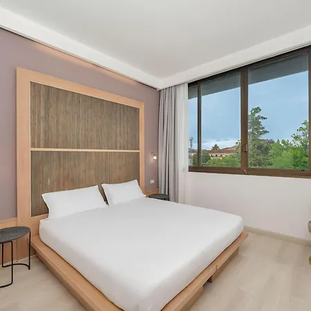 Methis Hotel 4*